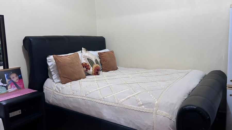 9 Bedroom Property for Sale in Quigney Eastern Cape